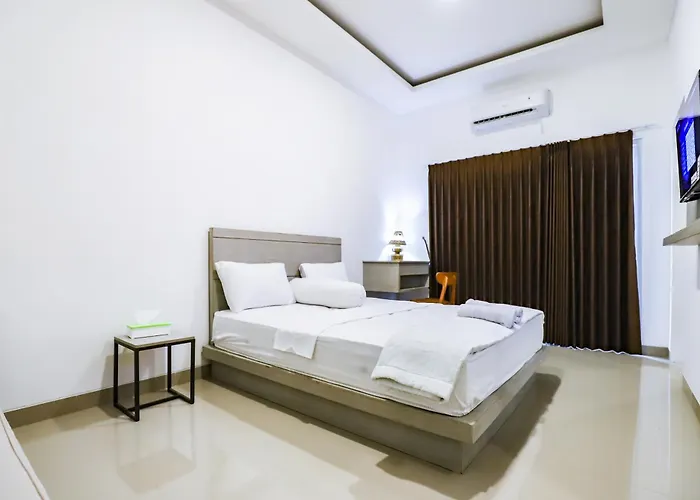 Pensión White Blue House 3 - Pvt Room, Shared Pool&kitchen Ubud