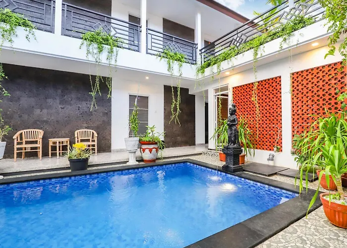 White Blue House 3 - Pvt Room, Shared Pool&kitchen Ubud