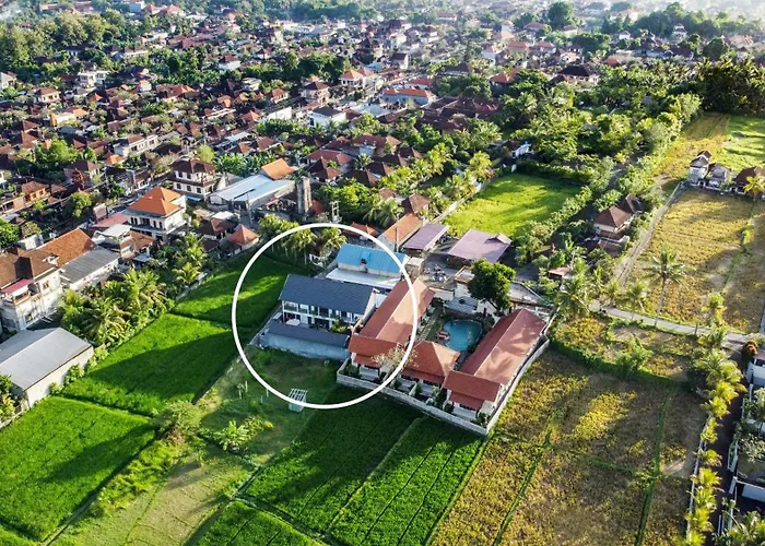 White Blue House 3 - Pvt Room, Shared Pool&kitchen 3*