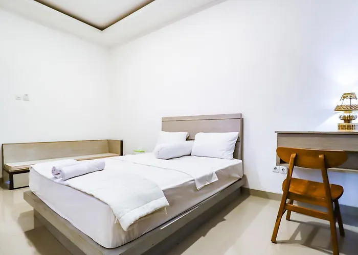 Pensión White Blue House 3 - Pvt Room, Shared Pool&kitchen