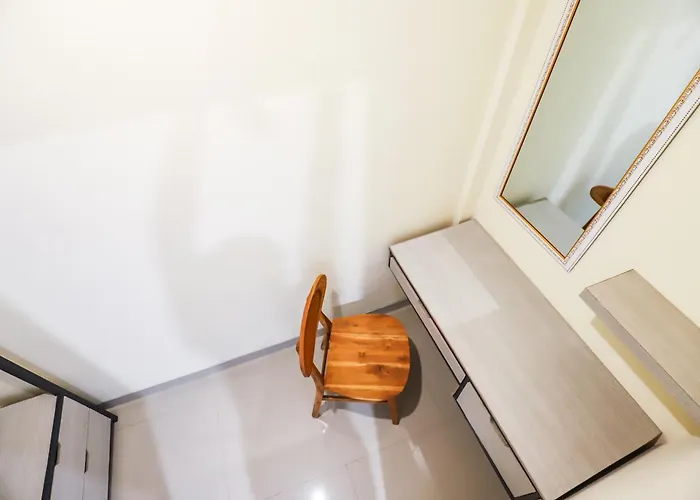 White Blue House 3 - Pvt Room, Shared Pool&kitchen 3* Ubud