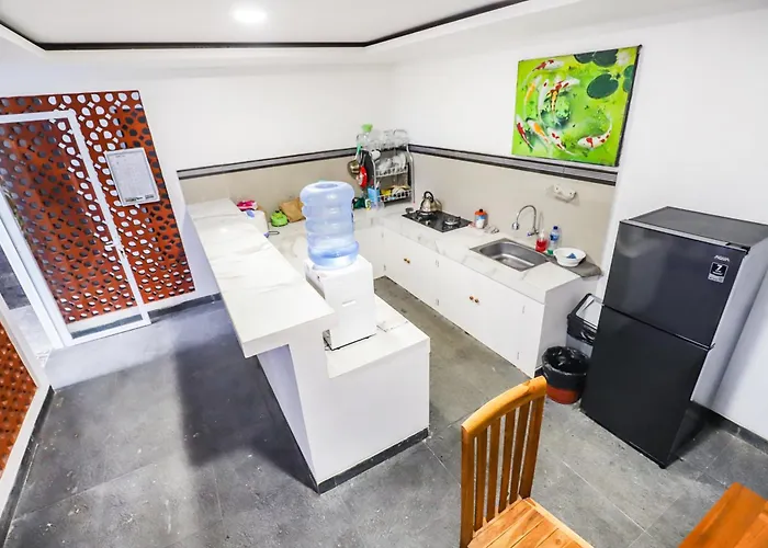 Pensión White Blue House 3 - Pvt Room, Shared Pool&kitchen 3*