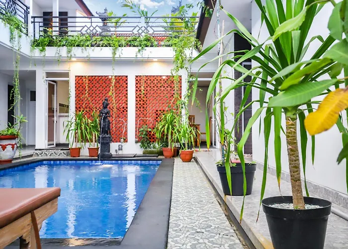 White Blue House 3 - Pvt Room, Shared Pool&kitchen Pensión 3*