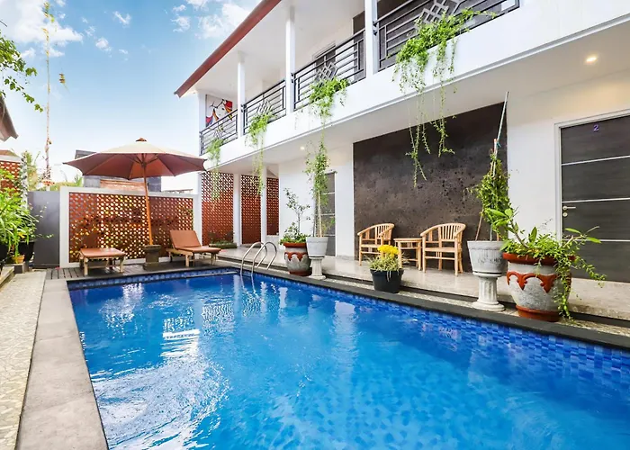 White Blue House 3 - Pvt Room, Shared Pool&kitchen Pensión