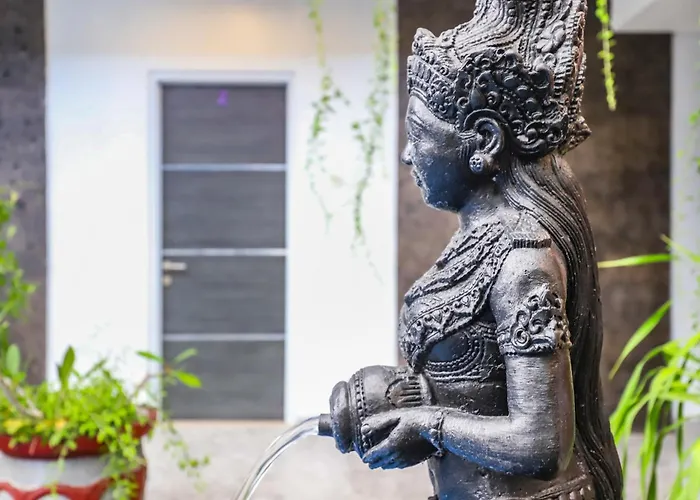 White Blue House 3 - Pvt Room, Shared Pool&kitchen 3* Ubud