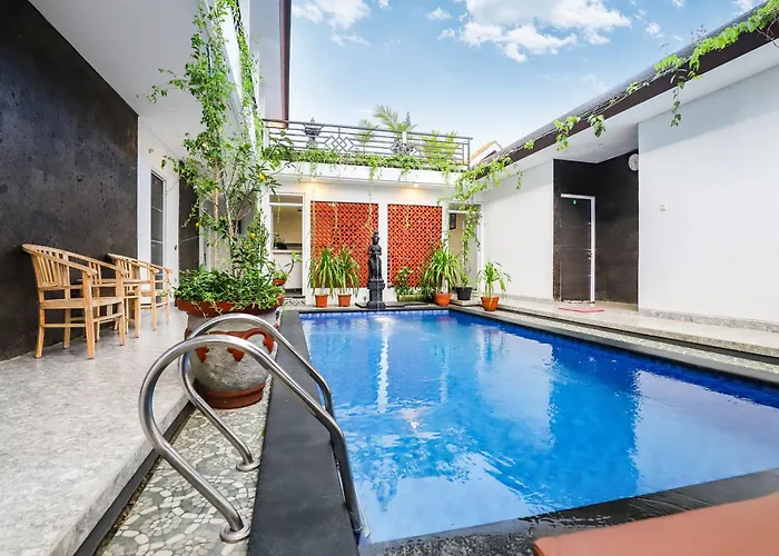 White Blue House 3 - Pvt Room, Shared Pool&kitchen Pensión 3*