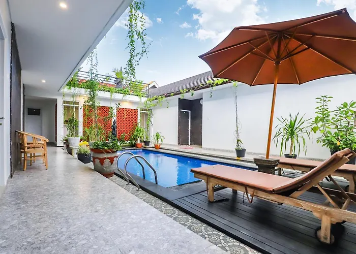 White Blue House 3 - Pvt Room, Shared Pool&kitchen 3* Ubud